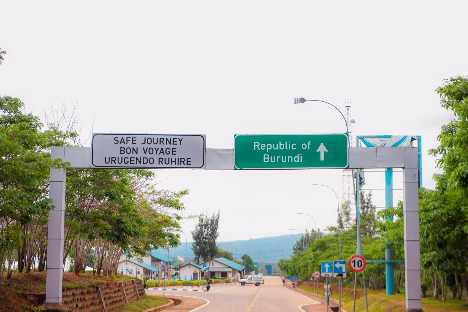 Rwanda Burundi border crossing